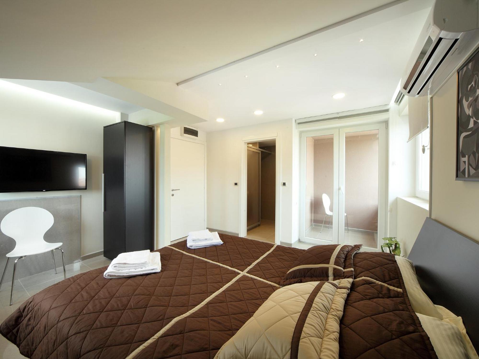 Agent Lux Apartments ยาโกดินา ภายนอก รูปภาพ